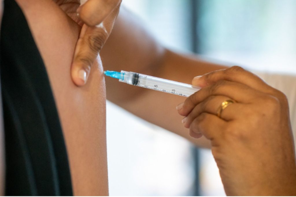 estacao-da-cptm-recebe-vacinacao-contra-influenza-e-febre-amarela